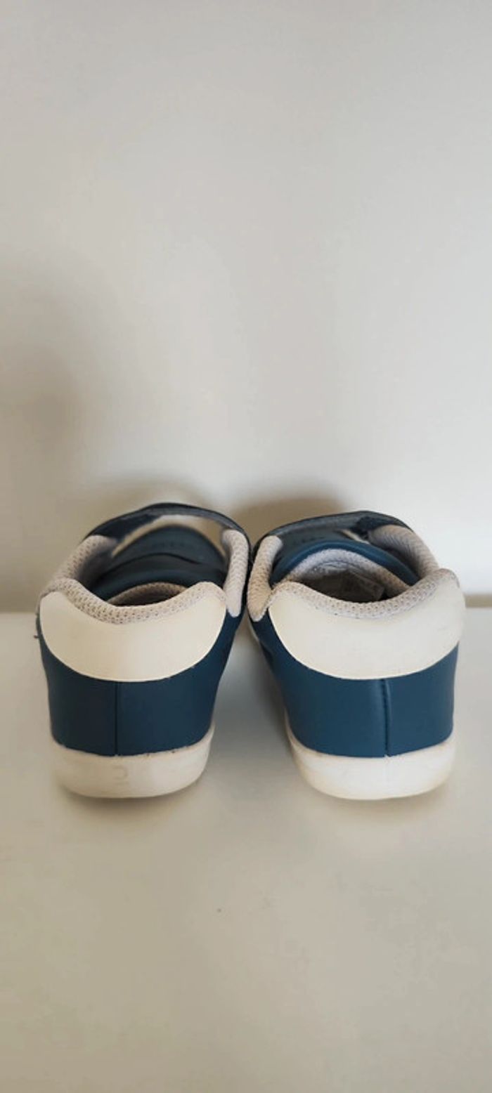 Chaussures Decathlon Taille 23 - photo numéro 4