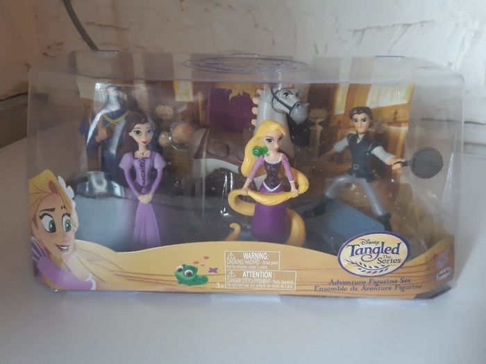 Figurines Raiponce neuves