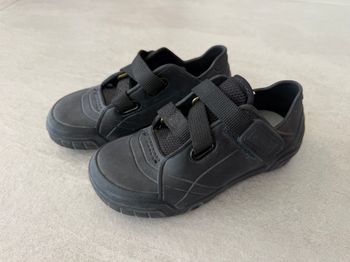 Chaussures enfant basket noire Decathlon 27