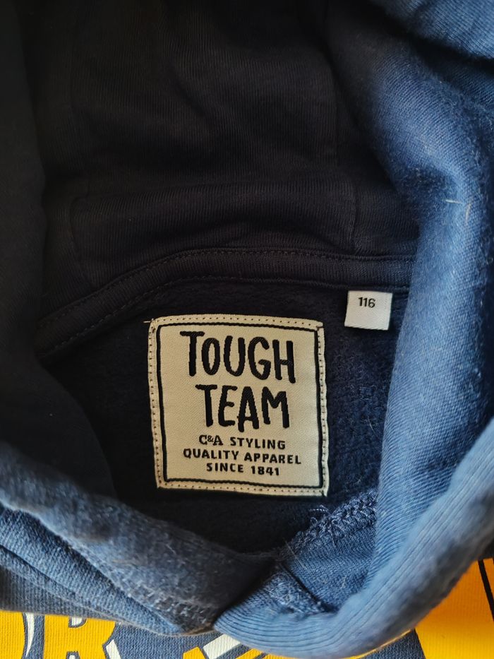 Pull a capuche - photo numéro 4