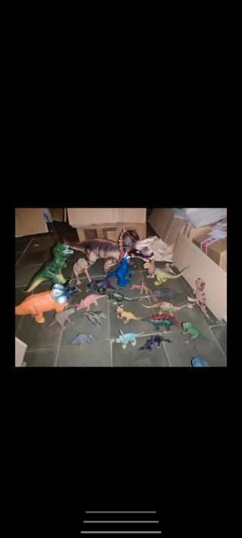 Lot jouets dinosaures