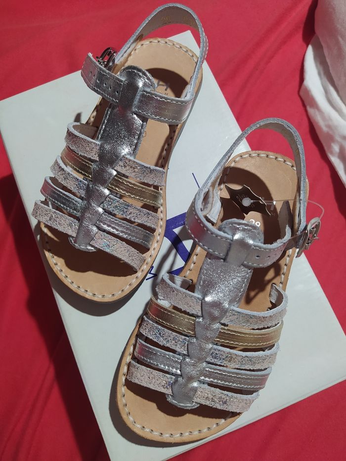 Nue pieds cuir  27