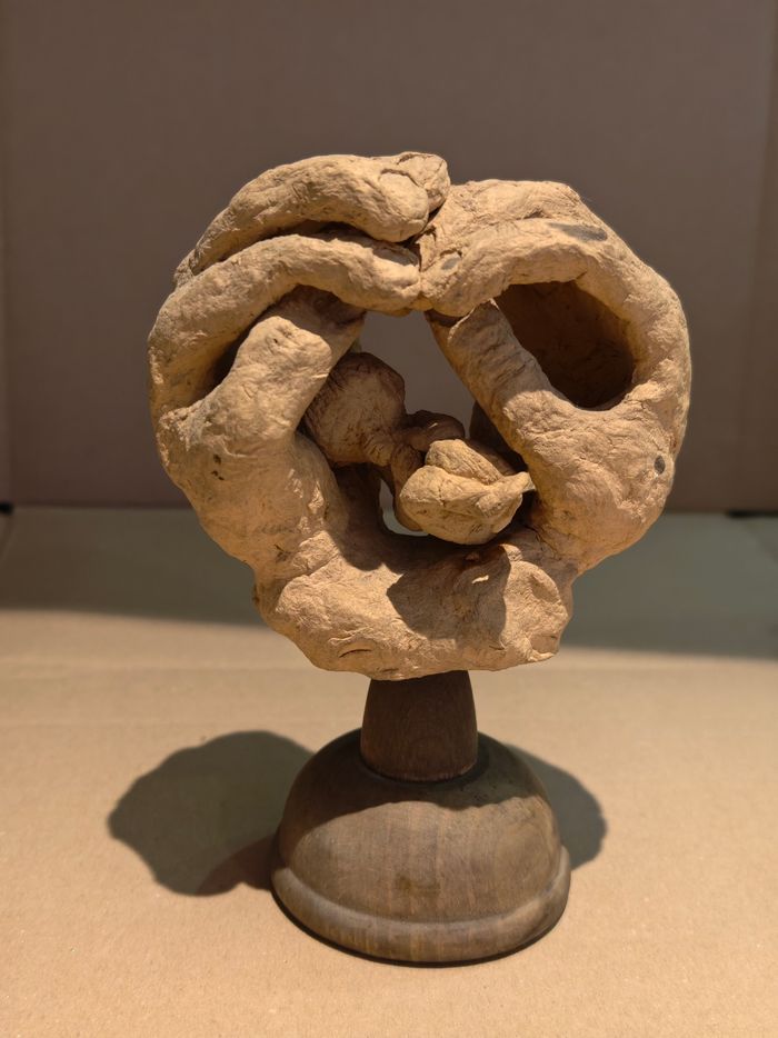 Oeuvre en papier mâché