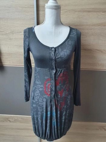 Robe longues manches