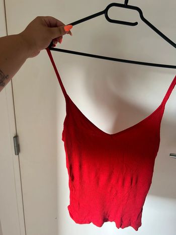 Débardeur rouge moulant taille M