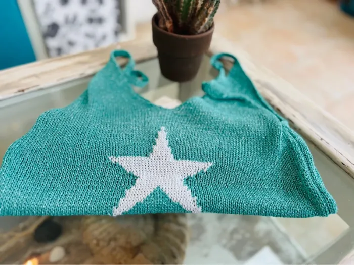 Débardeur bleu turquoise irisé avec étoile blanche - photo numéro 10