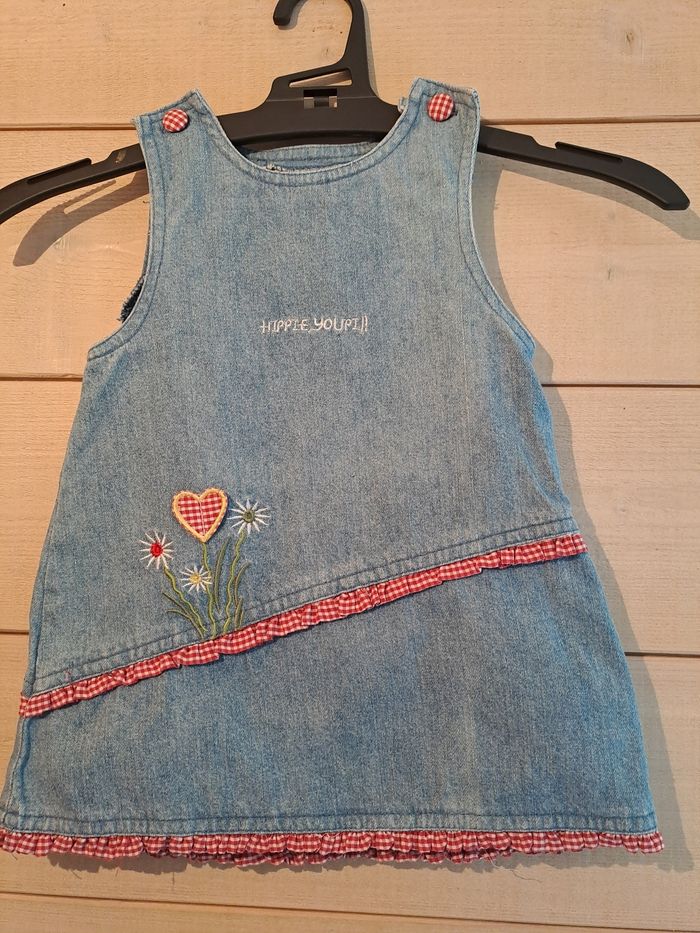 Robe en jean avec accessoires - photo numéro 2