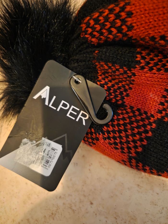 Bonnet - photo numéro 4