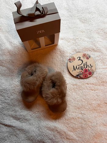 Chaussons bébé 3 mois (taille 15/16)