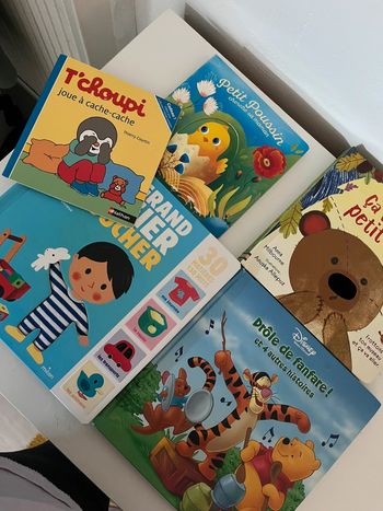 Lot livres à toucher