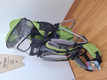 Porte bébé deuter kid comfort plus avec repose-pieds