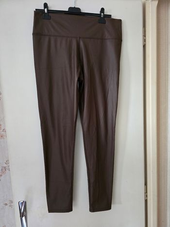 Leggings huilé/simili cuir