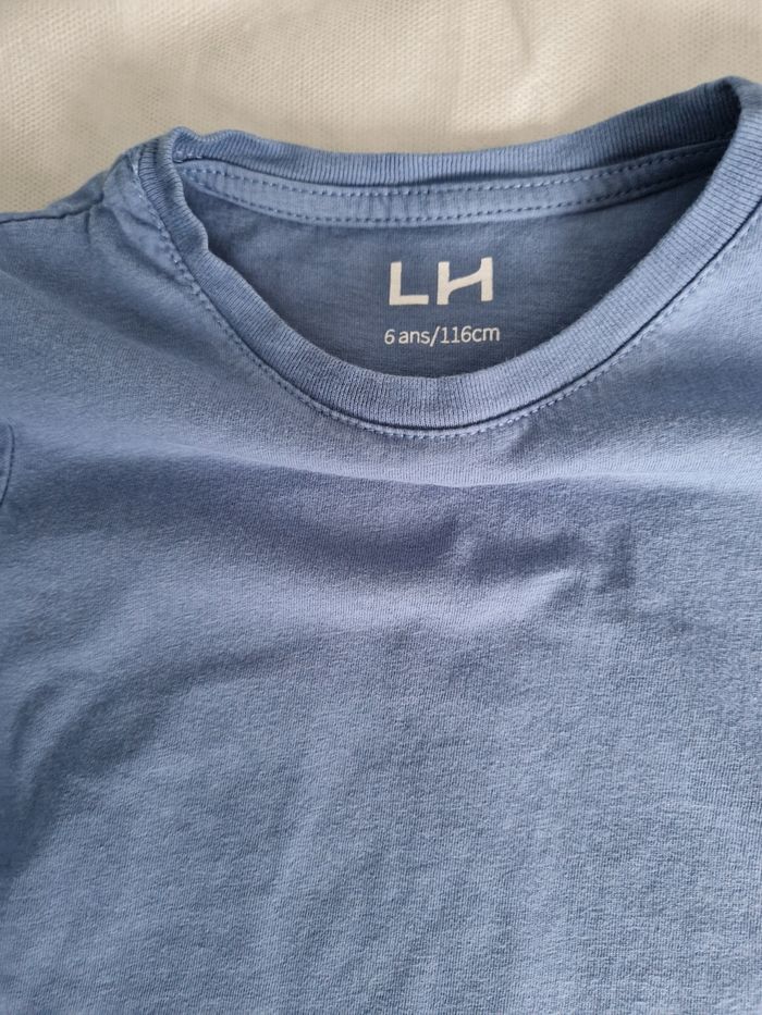 T.shirt 6 ans - photo numéro 2