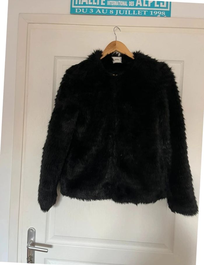 Veste en fausse fourrure noire - Pimkie - XS
