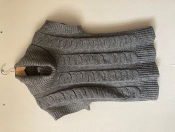 pull long sans manche maille torsadée
