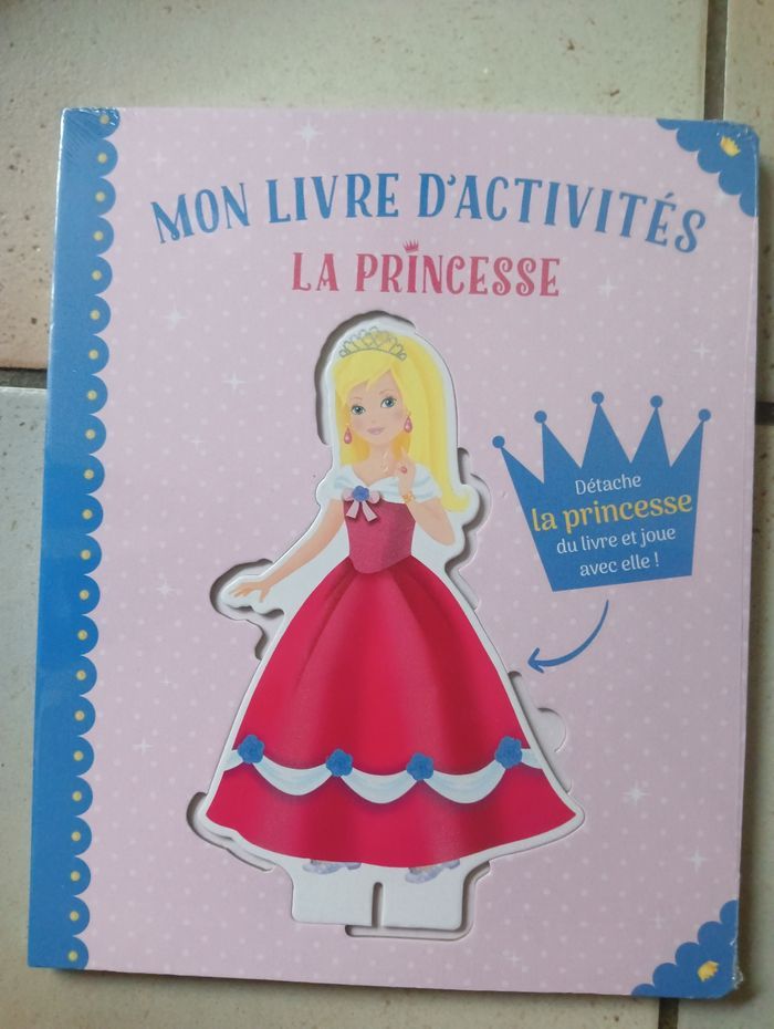 Livre princesse Neuf sous blister