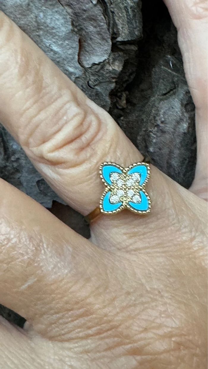 Bague réglable acier inoxydable or trèfle résine turquoise et cristaux neuve - photo numéro 2