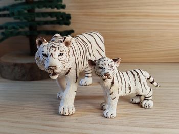 Schleich tigre blanc et son bébé Figurine animal de la savane