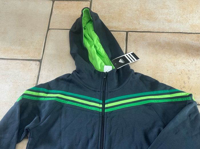 Neuf avec étiquette sweat gilet à capuche adidas 16 ans - photo numéro 2