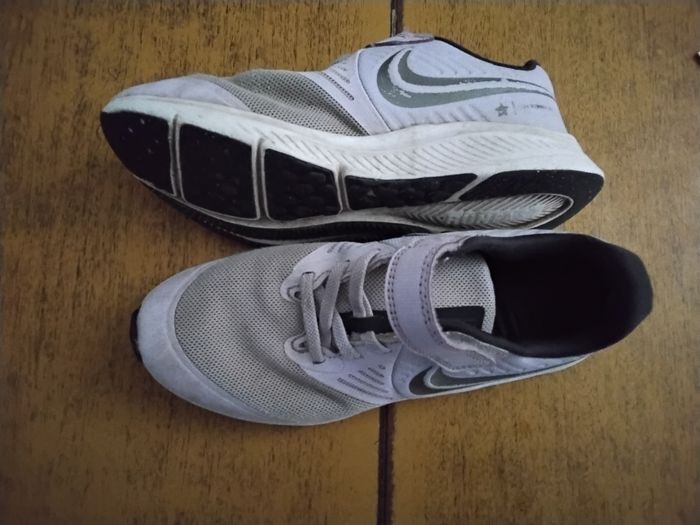 baskets nike 33,5