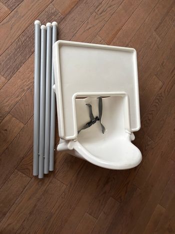 Chaise haute IKEA