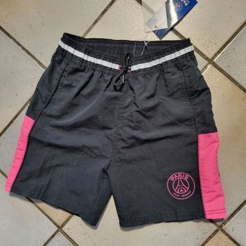 short de bain PSG PARIS SAINT GERMAIN taille 8 ans - NEUF