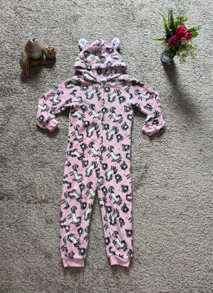🌺Combinaison pyjama rose au motif licorne Taille 5-6ans/110-116cm🌺