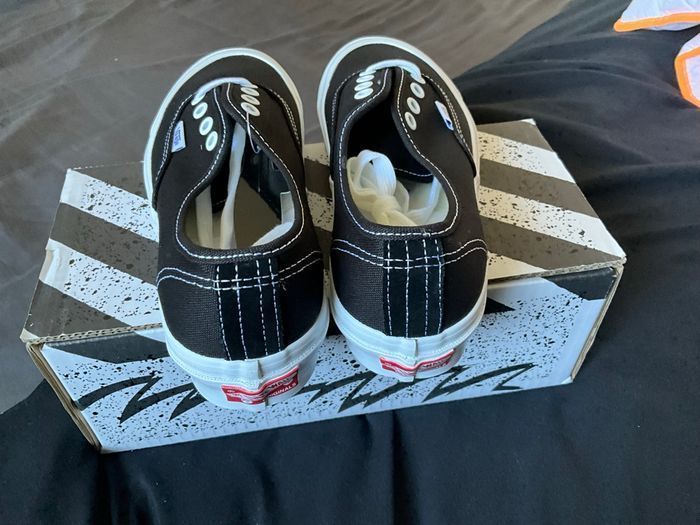 Basket vans authentic lx, neuves , 30 % avec code, taille 38 - photo numéro 3