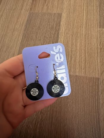 boucle d’oreille vinyles