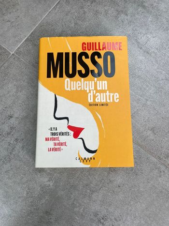 Livre Quelq’un d’autre Musso