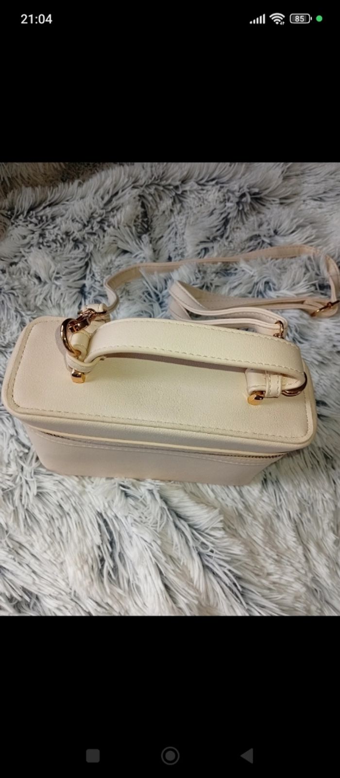 Sac bandoulière format vanity Primark – Crème/Beige – Très bon état - photo numéro 2