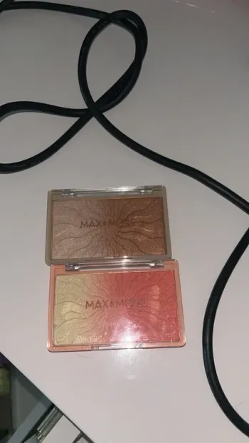 Bronzer highliter