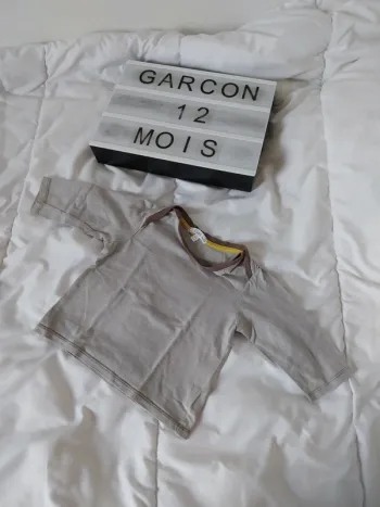 Tee-shirt manche longue garçon 12 mois Kitchoun
