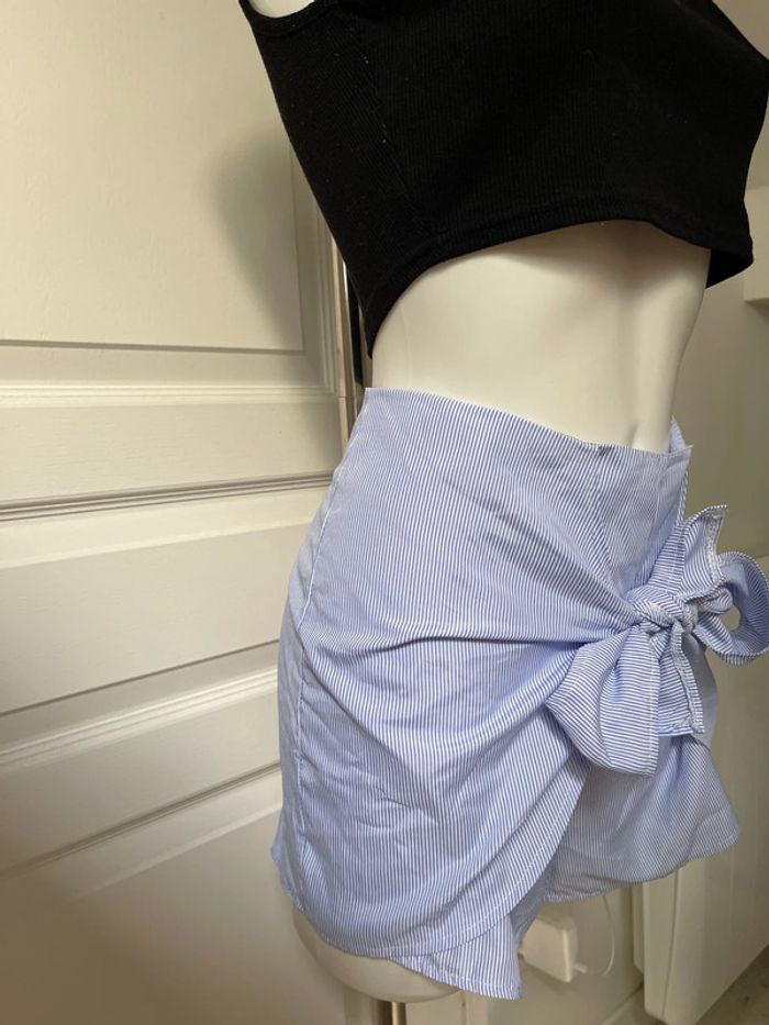 Short à rayures - photo numéro 8