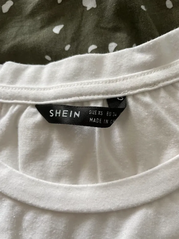 Tee shirt SHEIN - photo numéro 2
