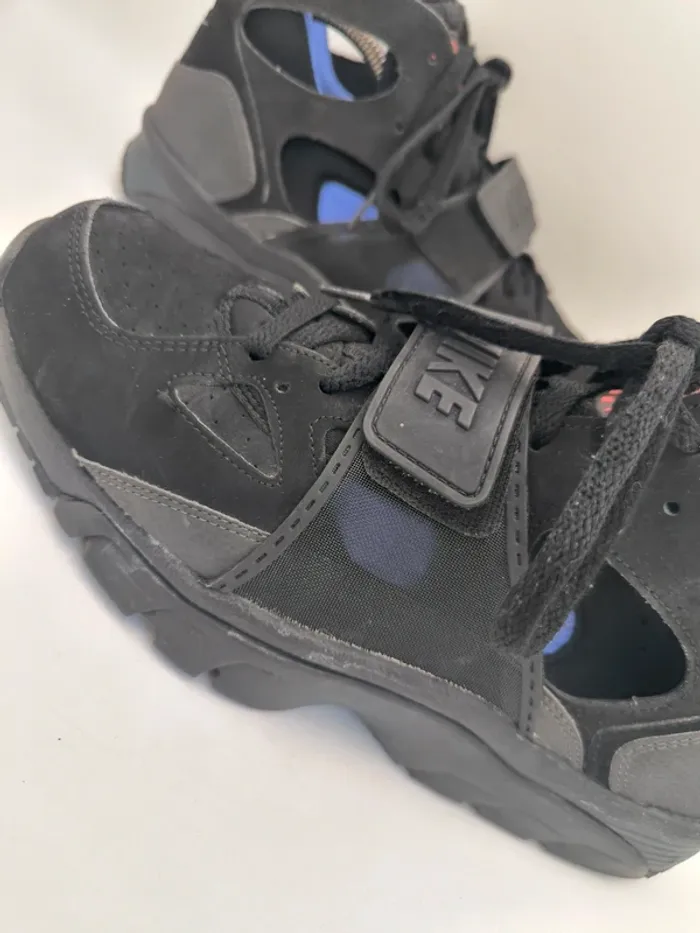 Baskets homme Nike Air Trainer Huarache Taille 44 - photo numéro 2