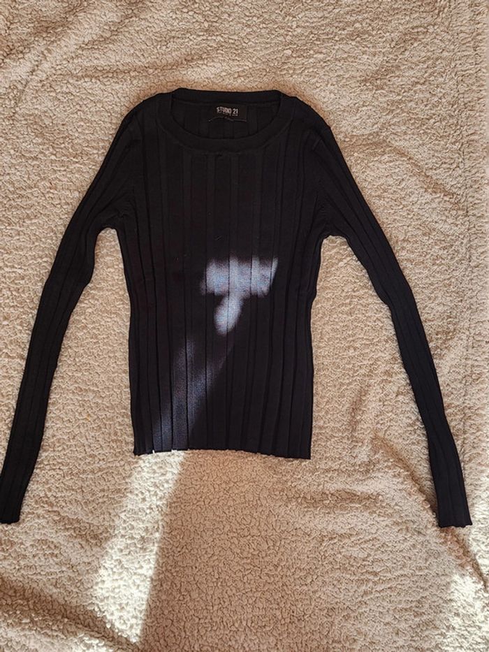 Pull noir col rond TU 36/40 - photo numéro 2