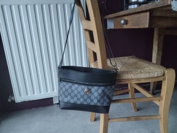 Sac noir avec motif neuf