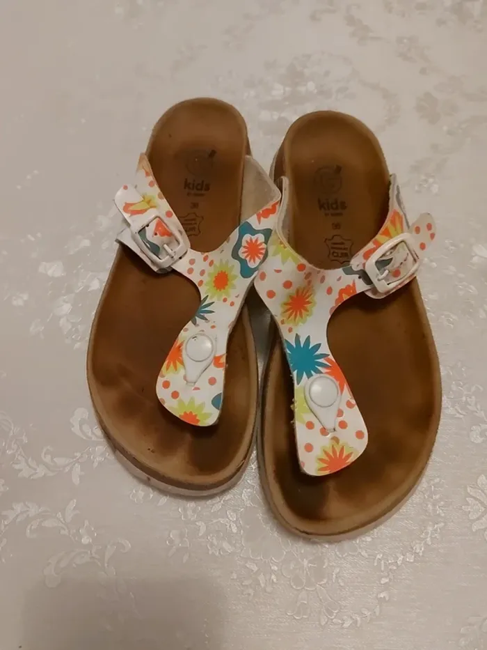 Tongs fille - photo numéro 2