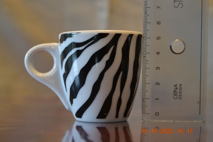 Ensemble de 4 mini tasses - photo numéro 7