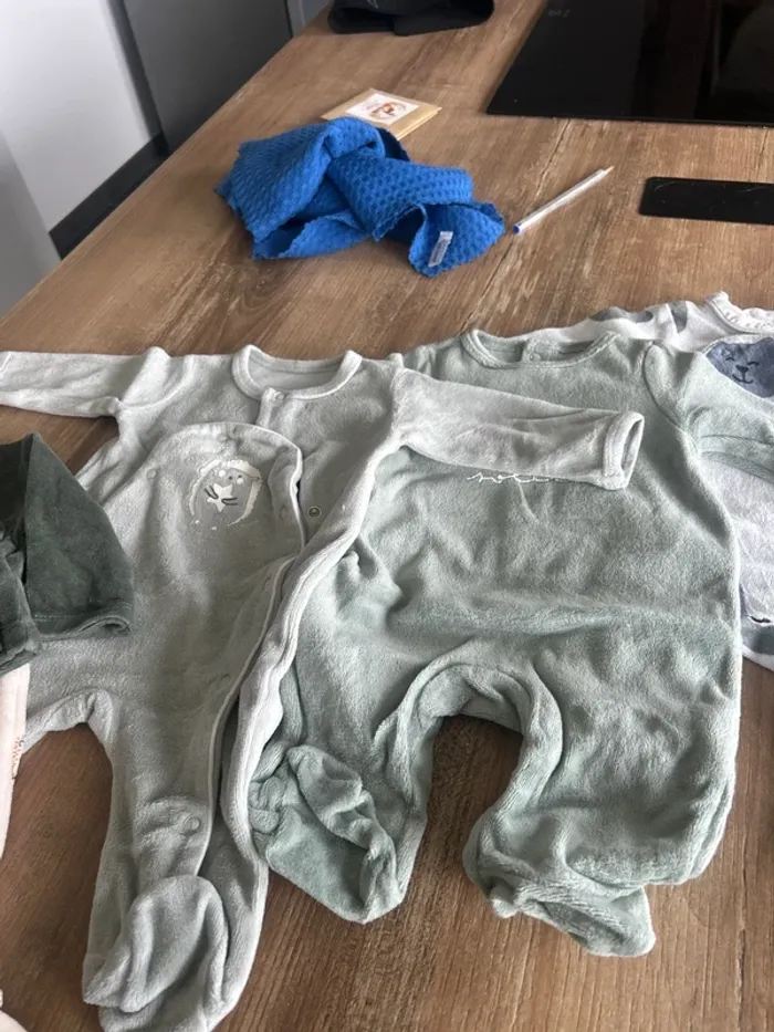 pyjama 1 mois - photo numéro 2