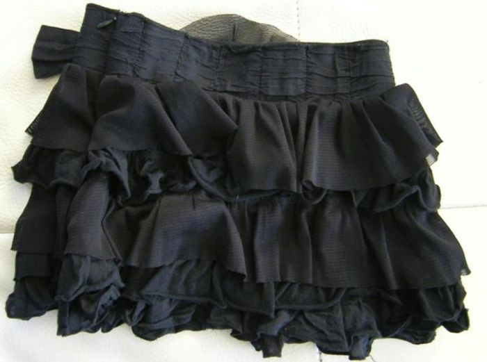 Jupe noire en 2 ans