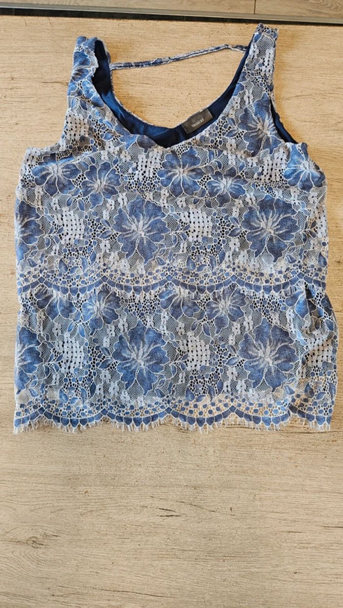 Débardeur bleu avec broderie blanche, Yessica, taille S, nickel - photo numéro 3