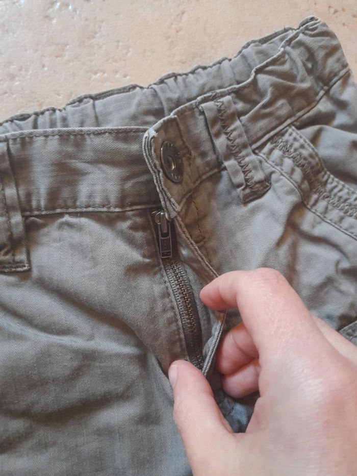 Short kaki/gris NKY 8 ans - photo numéro 3