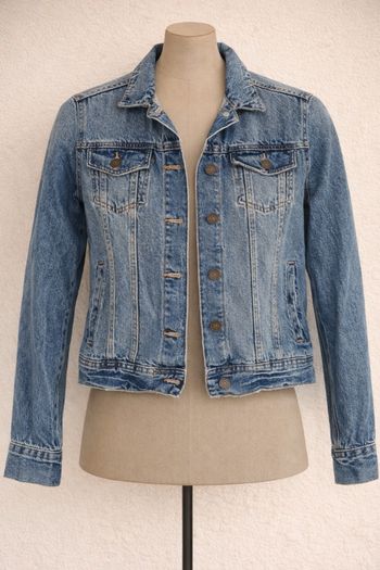 Veste en jean bleu taille 12 ans 