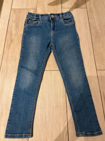 Jean slim excellent état Zara 4/5 ans