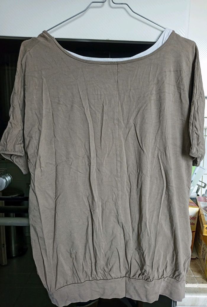 Double tee shirt 42/44 - photo numéro 2