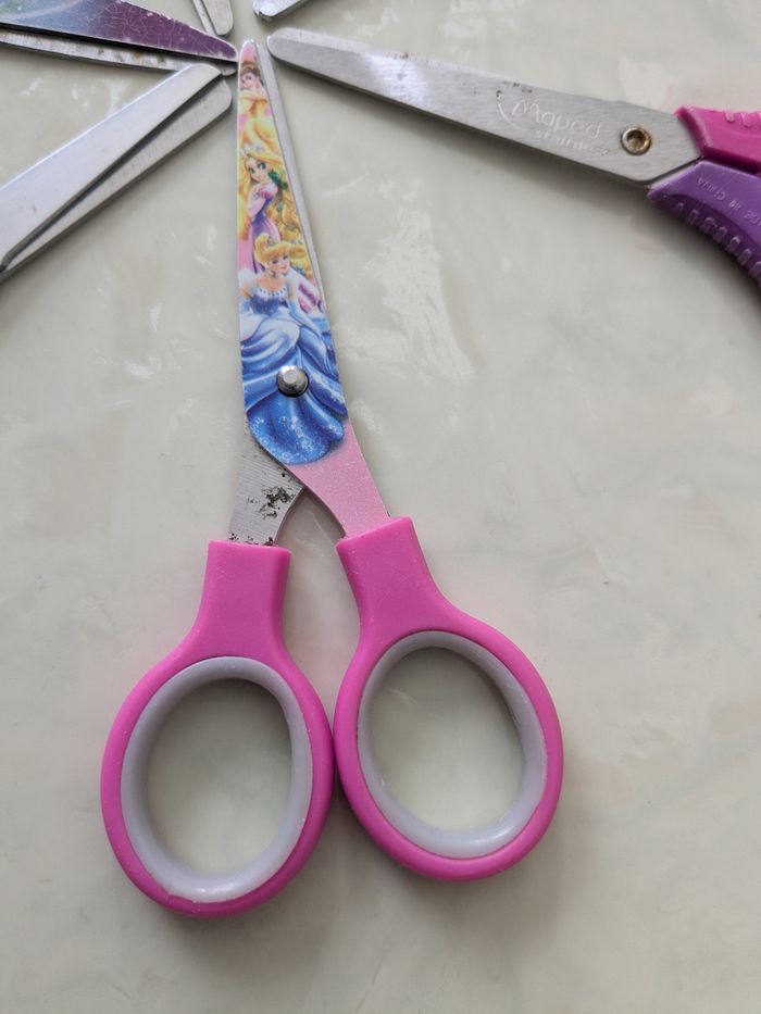 Lot de 6 paires de ciseaux roses et violettes. - photo numéro 2