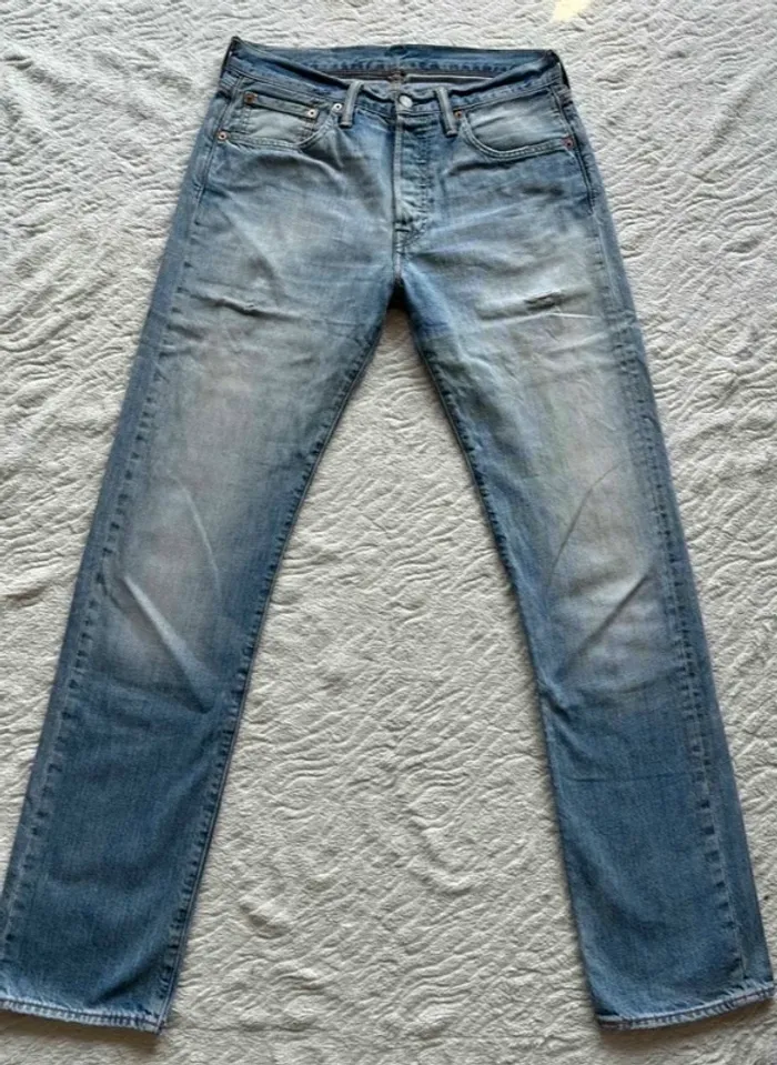 Jean levi’s 501 homme bleu clair effet délavé coupe regular straight droit taille W32 L/42 L34 - photo numéro 4