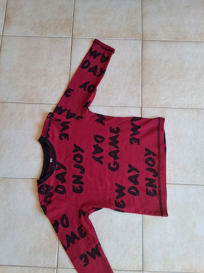 Tee-shirt manches longues 4 ans, Parfait état